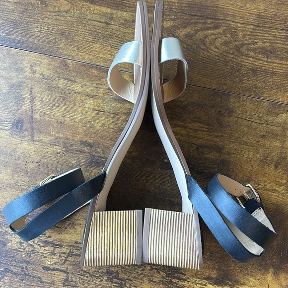 Talbots Gold and Black Bamboo Heel 9 - Picture 6 of 7